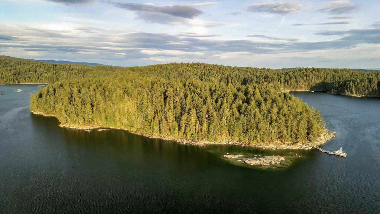 Tan Island – Private island in British Columbia, Canada